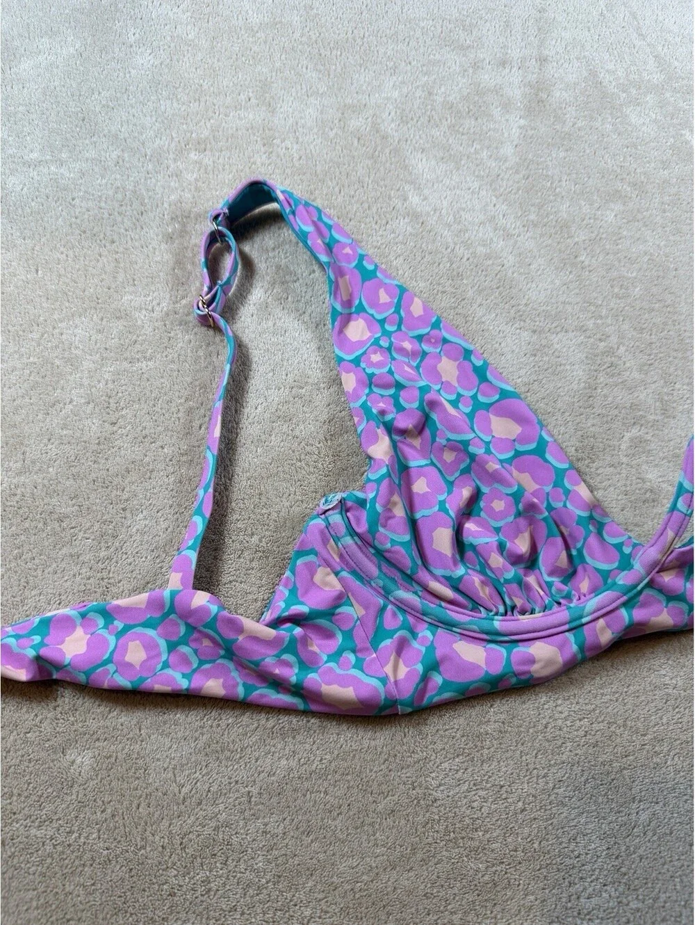 Beach Bunny Hudson High Apex Bikini Top M Pink Multi Leopard Underwire